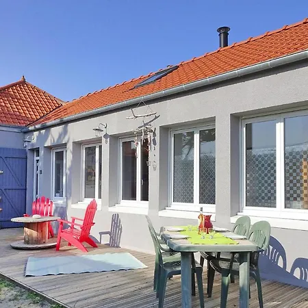 Semi-detached House St- Martin-de-brehal - Nmd04102e-l